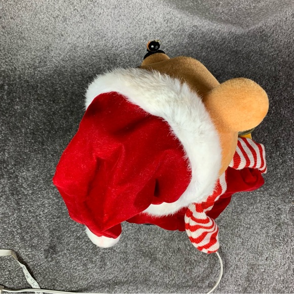 Disney Its A Small World 23” Winnie the Pooh Animated Figurine Vintage 1996 - Picture 7 of 17